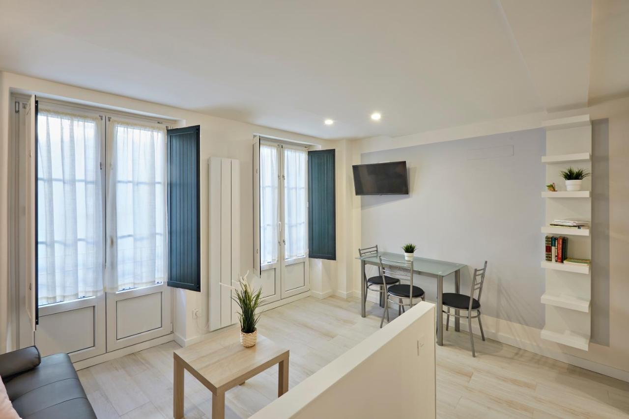 Apartamentos Marques De Abastos Логроньо Екстериор снимка